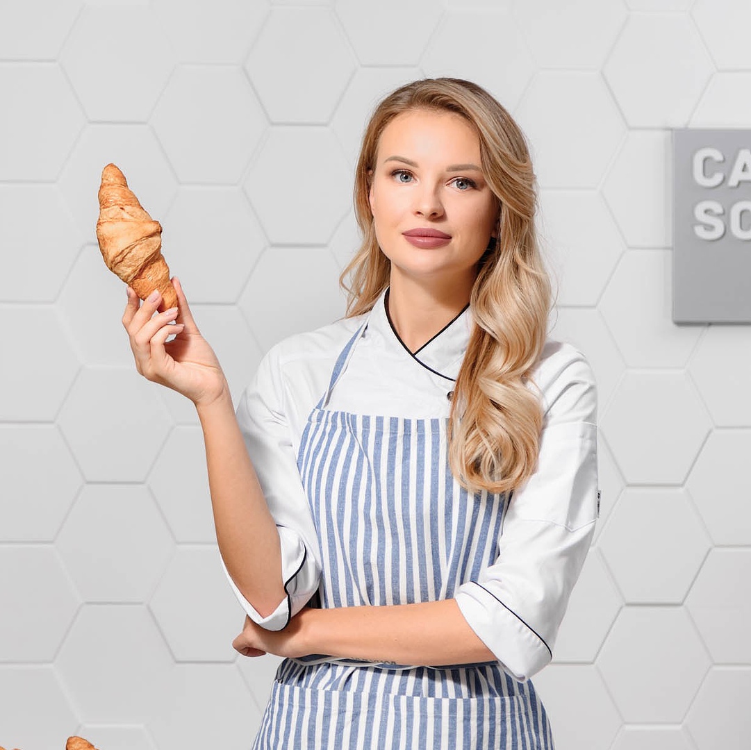 Cake makarova. Cake School Alina Makarova.